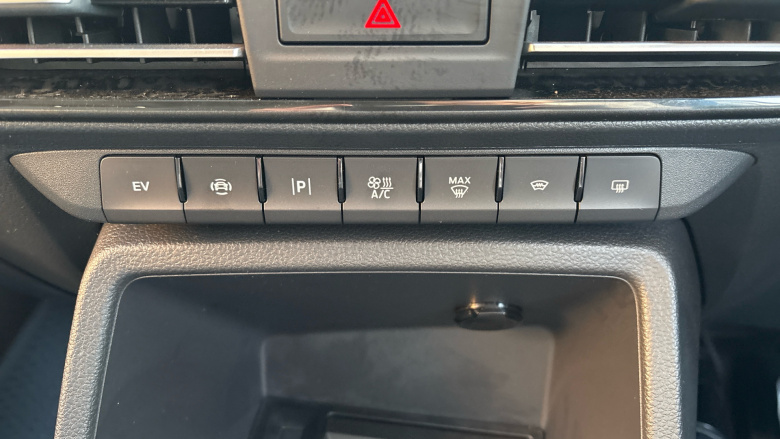 Ford Transit Connect 250 L2 Petrol 1.5 EcoBoost PHEV 150 Limited Van Auto